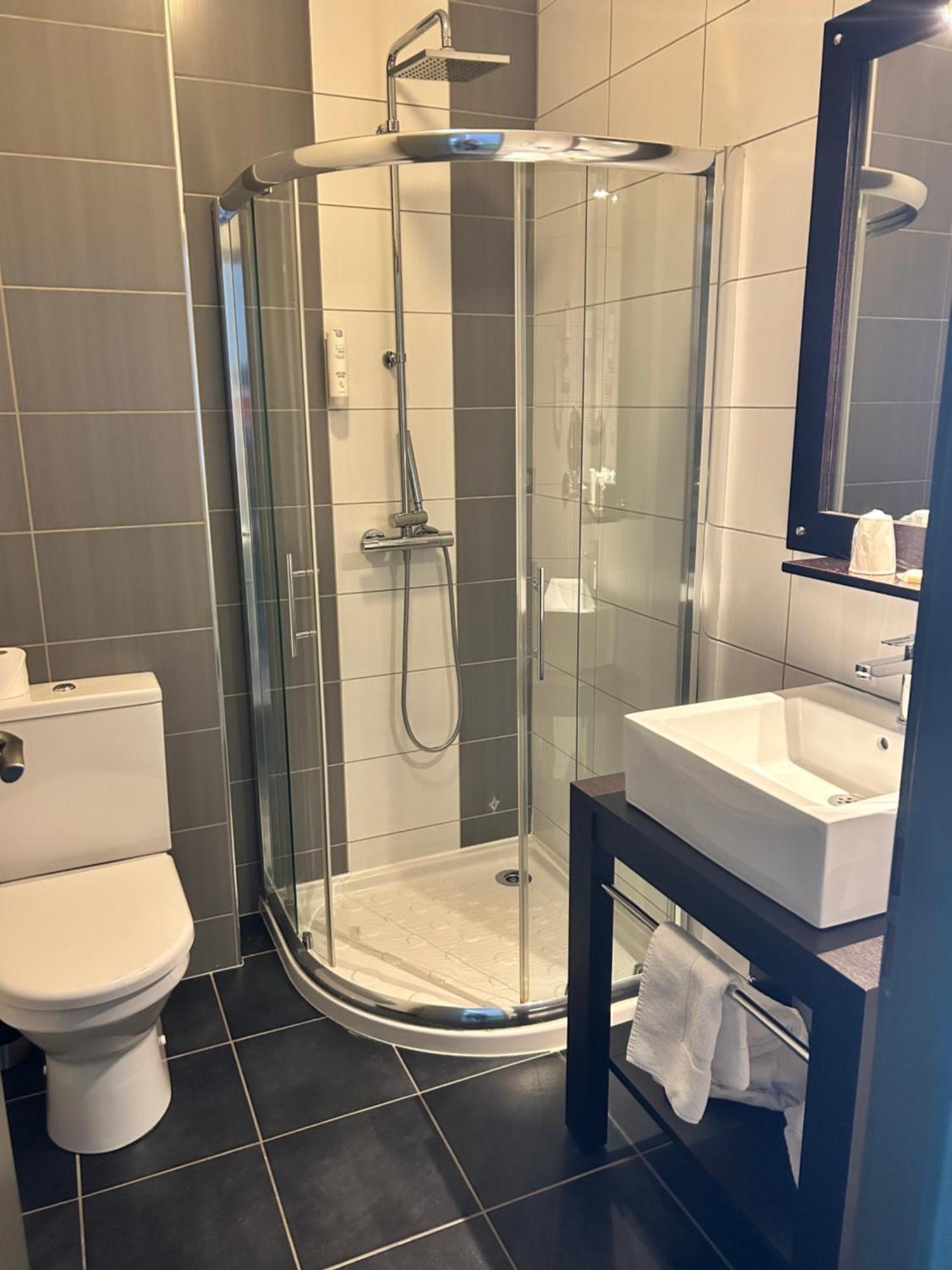 Ax Hotel Spa & Restaurant Шорж Екстериор снимка