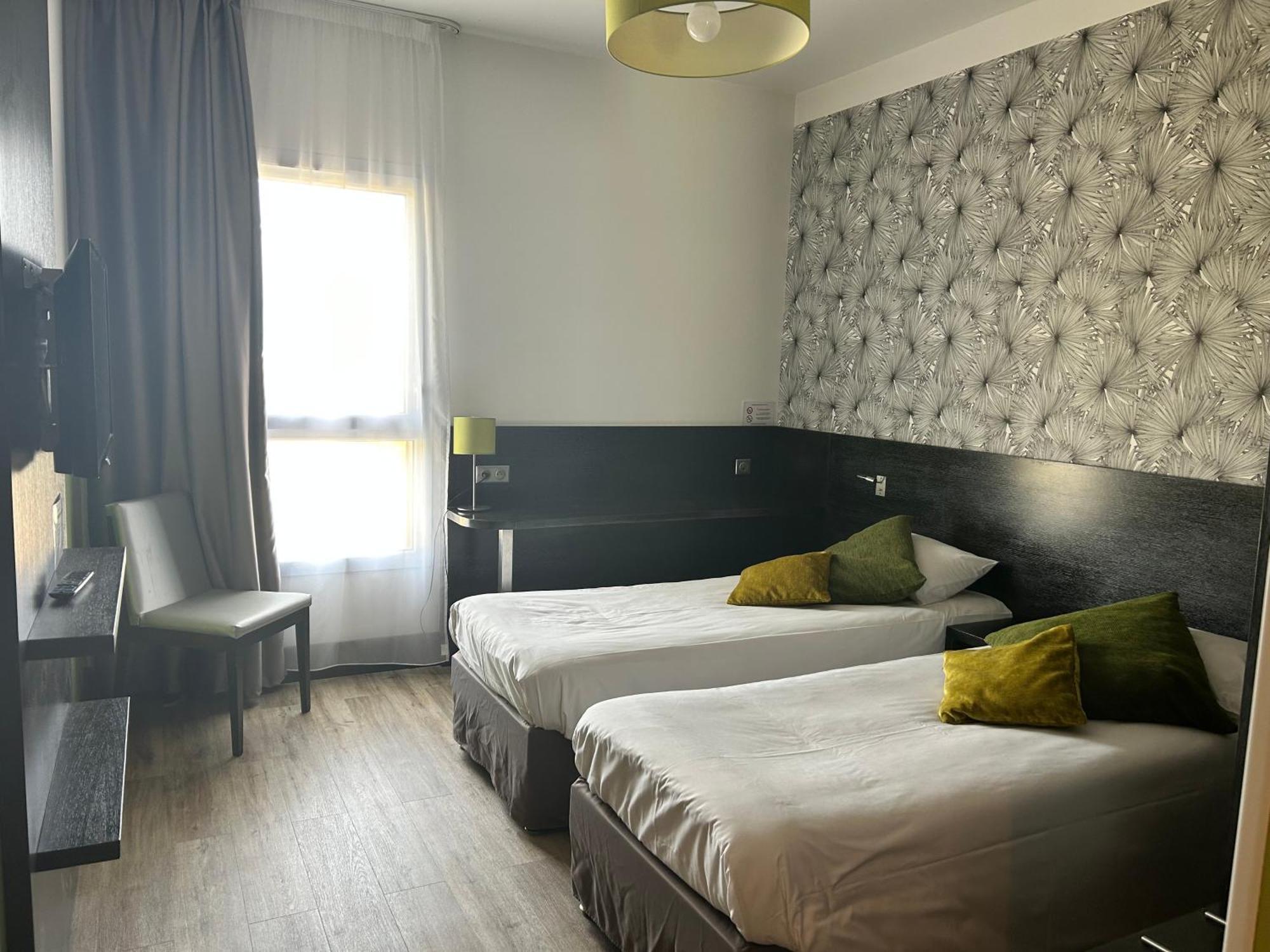 Ax Hotel Spa & Restaurant Шорж Стая снимка