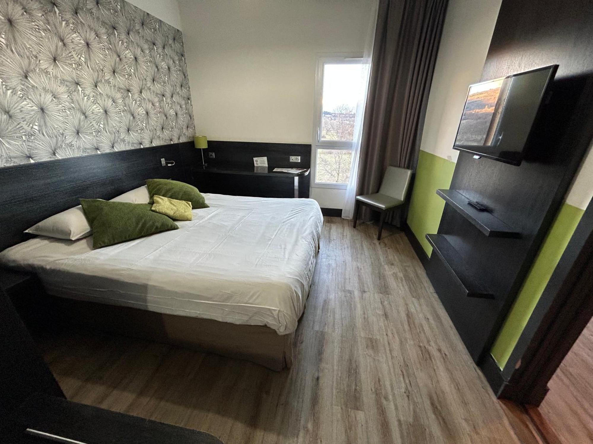 Ax Hotel Spa & Restaurant Шорж Стая снимка
