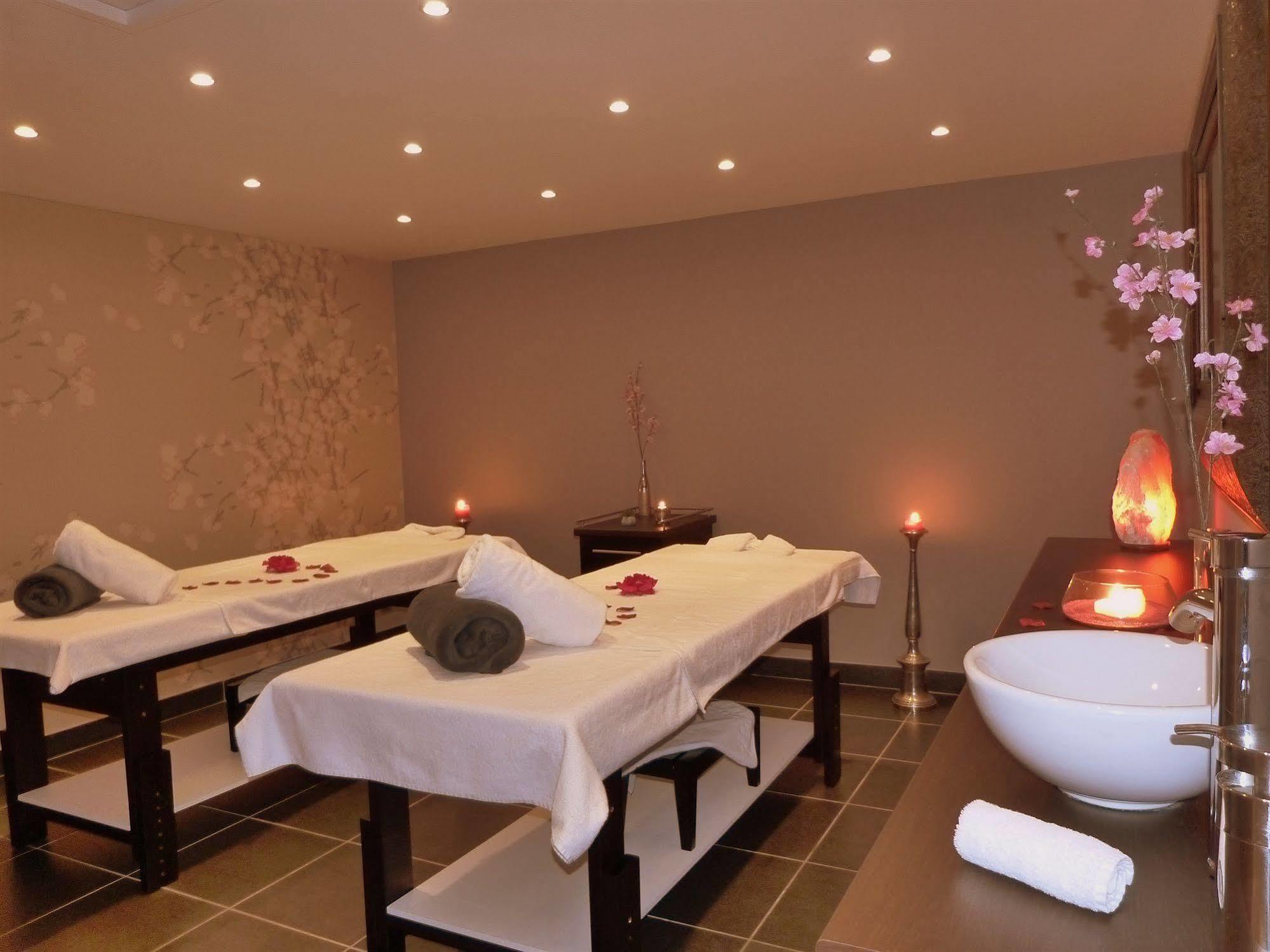 Ax Hotel Spa & Restaurant Шорж Екстериор снимка
