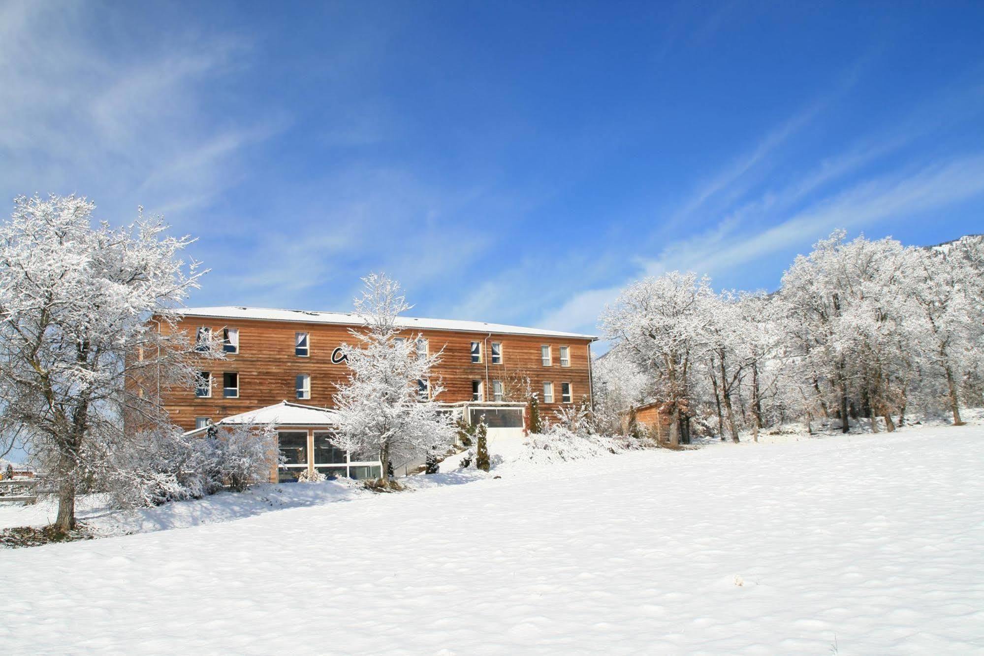 Ax Hotel Spa & Restaurant Шорж Екстериор снимка